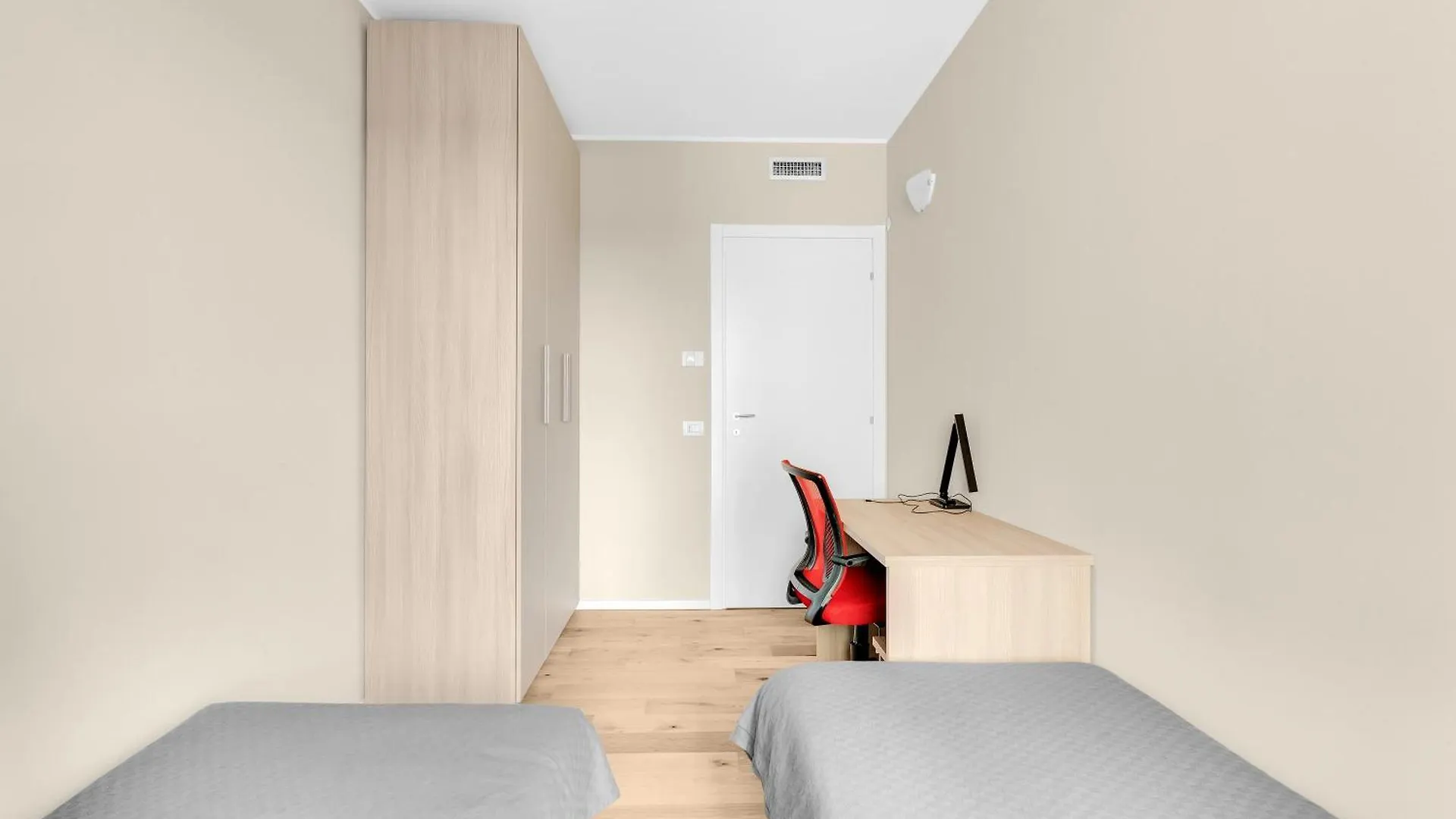 Green Living With Terrace & Garage By Ndp Rent Milan