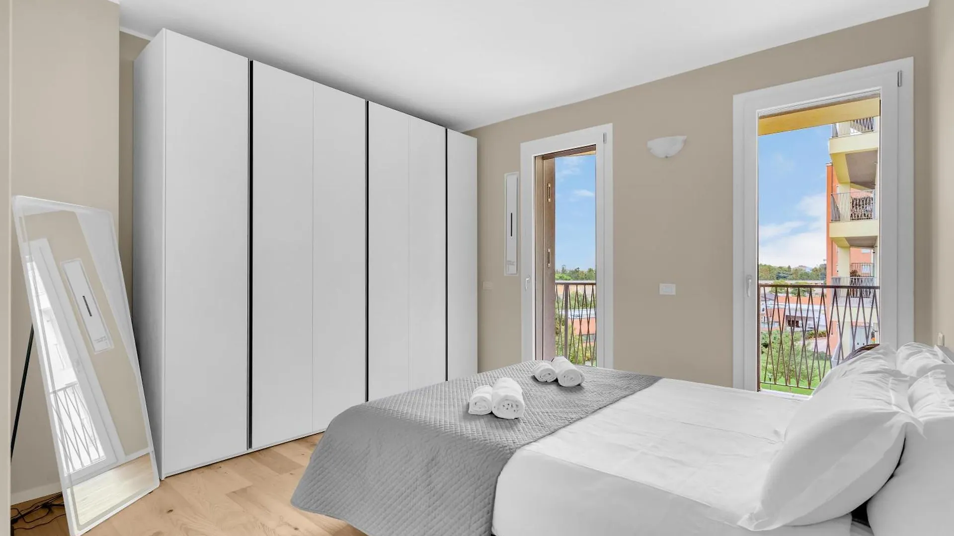 Apartment Green Living With Terrace & Garage By Ndp Rent Milan Italy