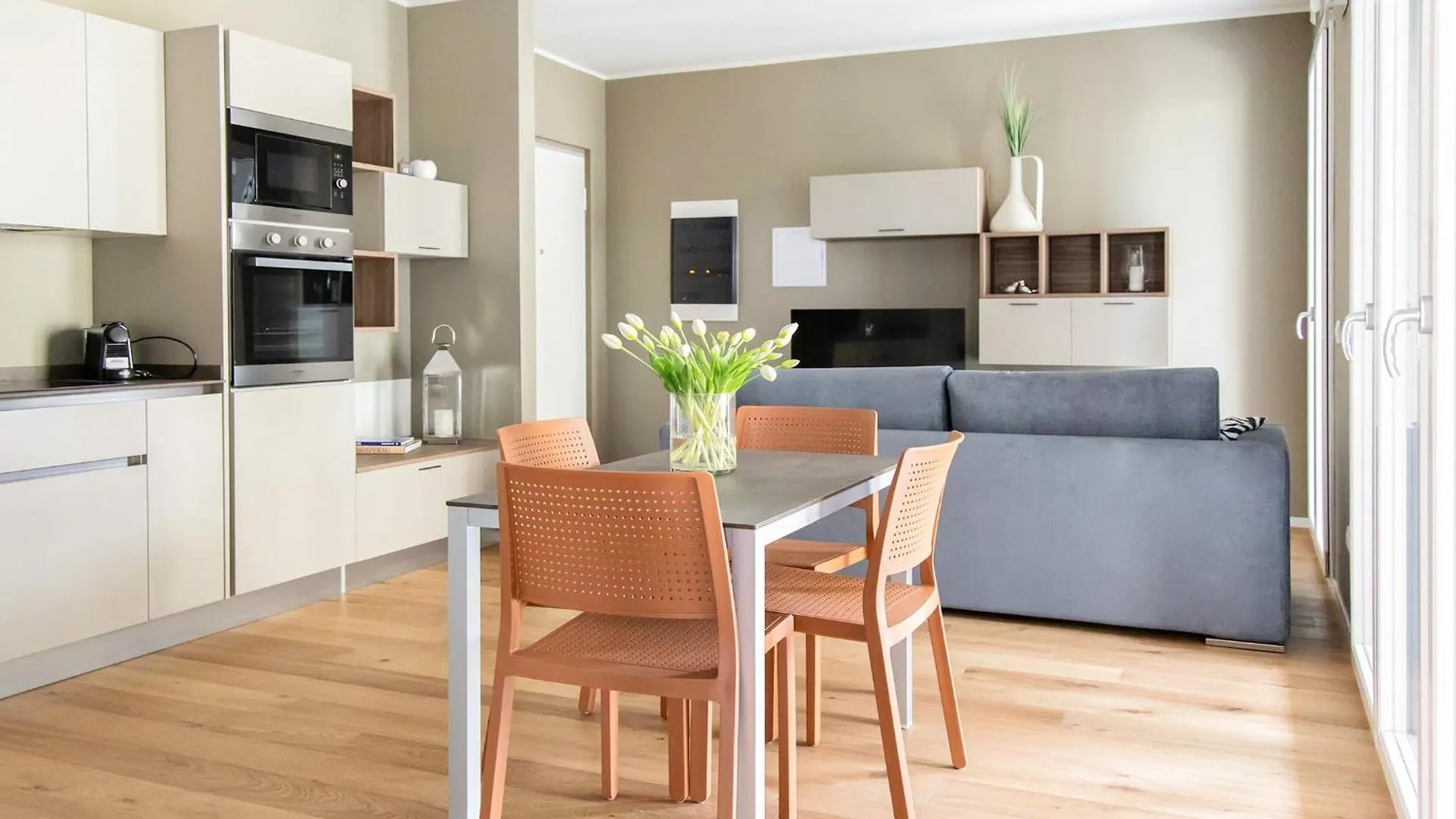 Green Living With Terrace & Garage By Ndp Rent location